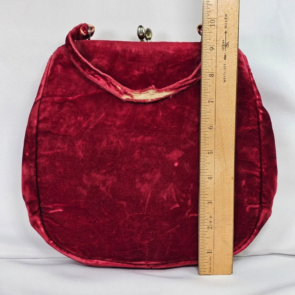 Vintage 40s Red Velvet‎ Kiss Lock Handbag Evening Bag Top Handle Red Distressed